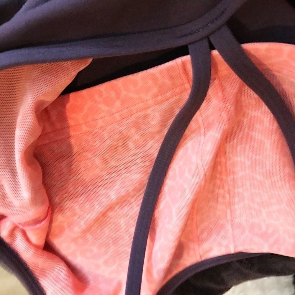 LULU LEMON Cami Tank Top With Built In Bra - Picture 6 of 9